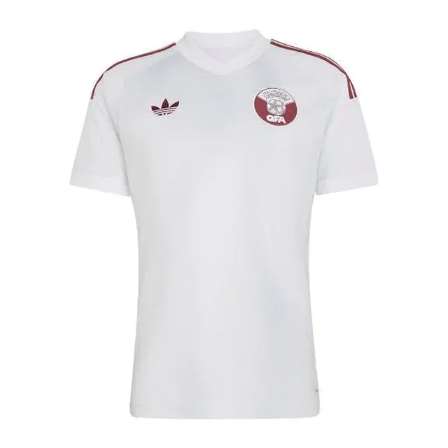 Camiseta Qatar visitante Mundial 2026