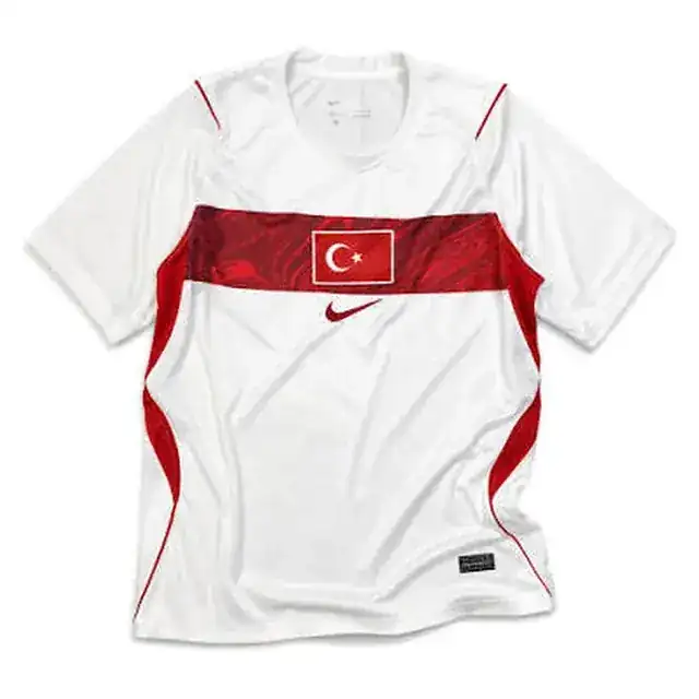 Camiseta Turquía visitante Mundial 2026
